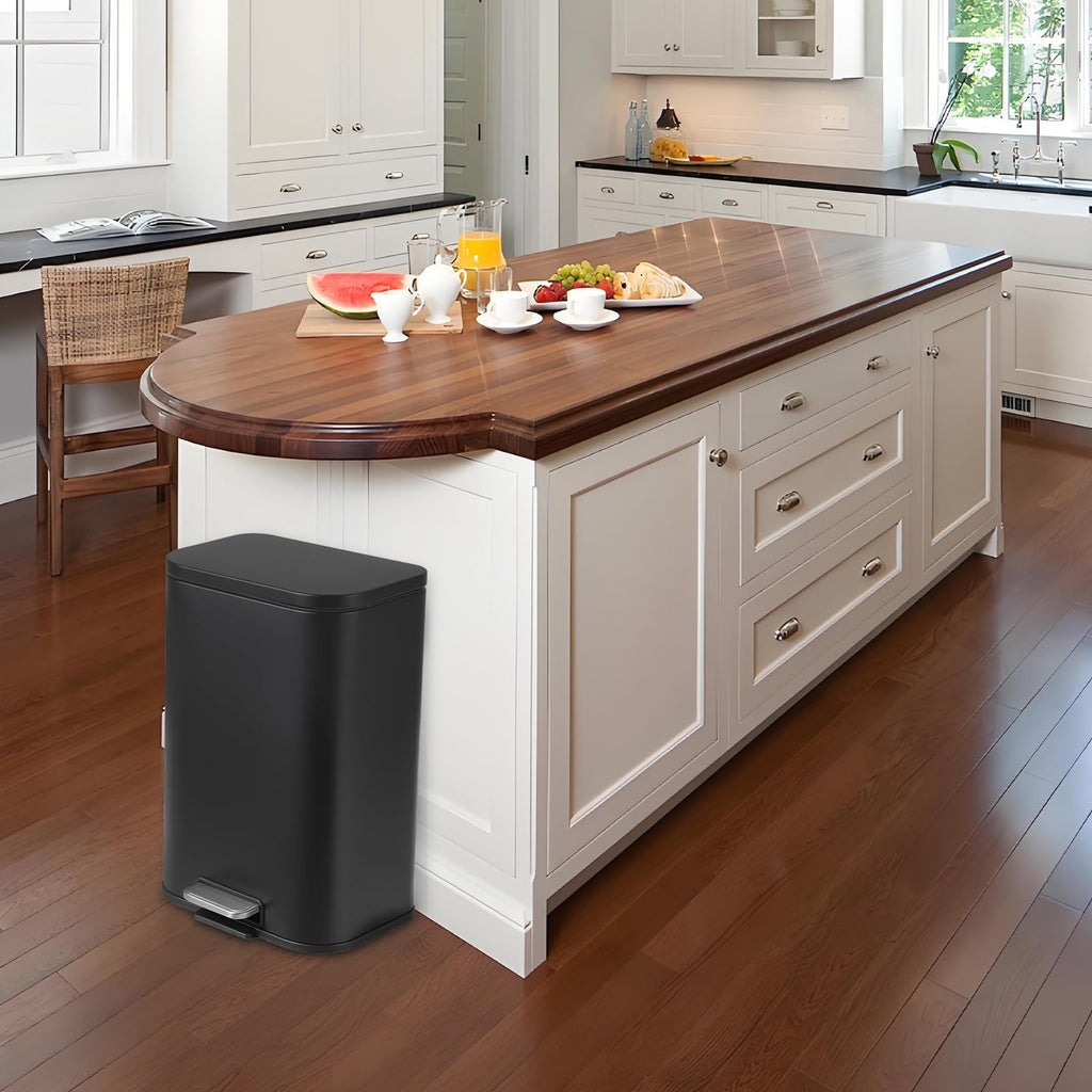 Step Trash Can 3.2 gal Soft-Close G270